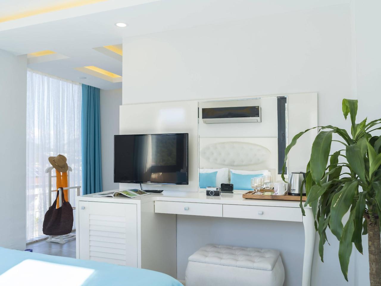 Monastery Suites Hotel (Adults Only) Oludeniz Exterior foto